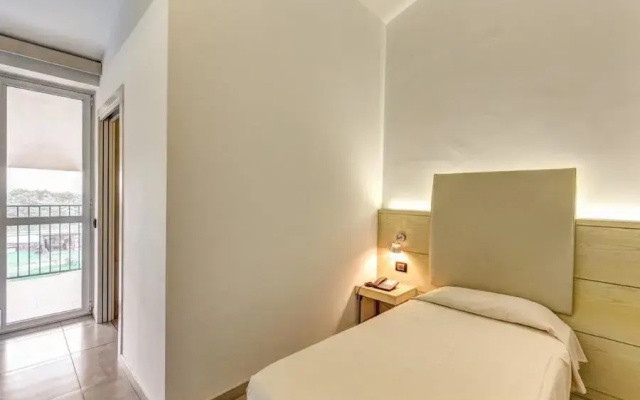 HOTEL HMR RHO Milano