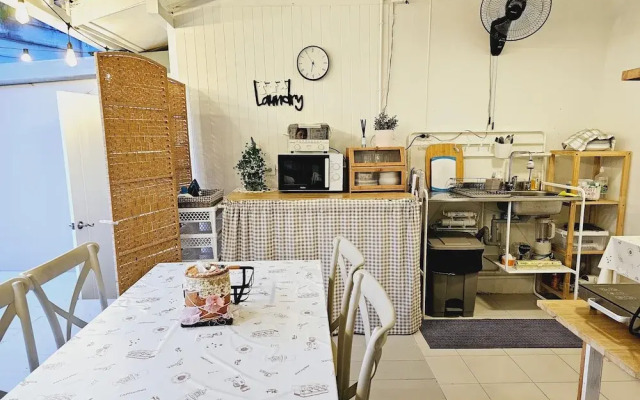 Little Latte House