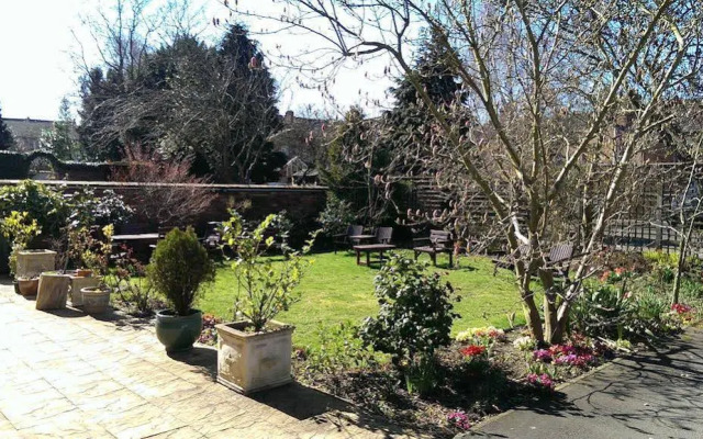 Victoria Park Lodge