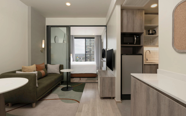 Staybridge Suites Bangkok Sukhumvit by IHG