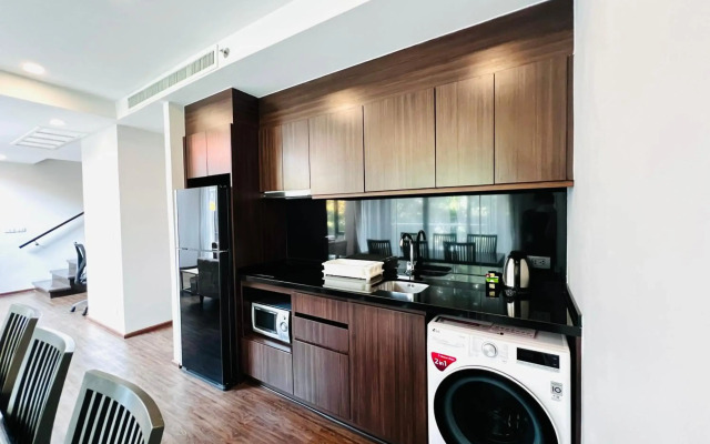 Civic Horizon Hotel & Residence