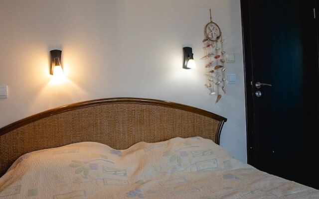 FM Premium 1-BDR Apartment with Pool & Parking - Summer Days