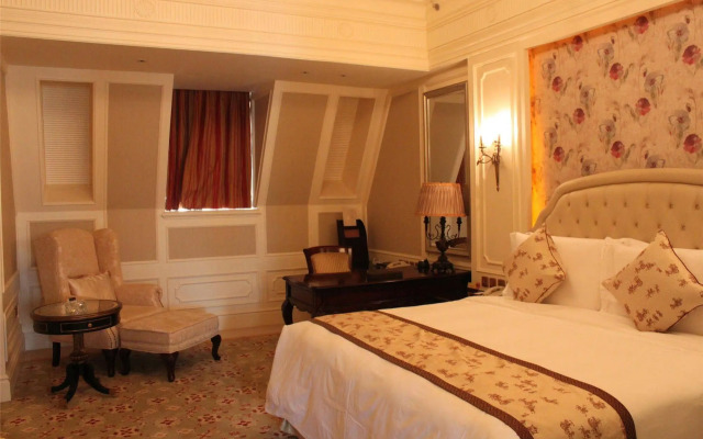 Dragon Lake Princess Hotel