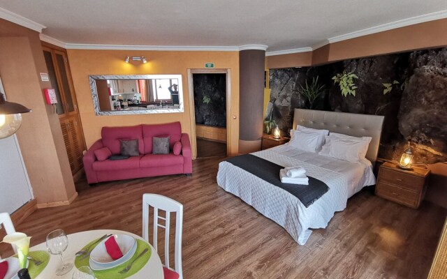 Castelo Austria - Top Floor Studio