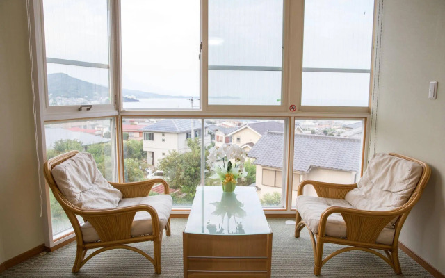 Atami Red House