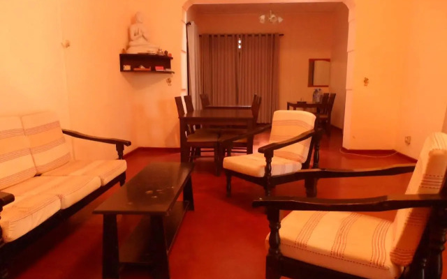 Savana Bungalow & Hostel