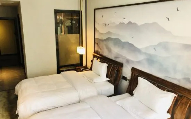 Yufeng Jade Hotel (Jianjiang Avenue Branch, Duyun City)