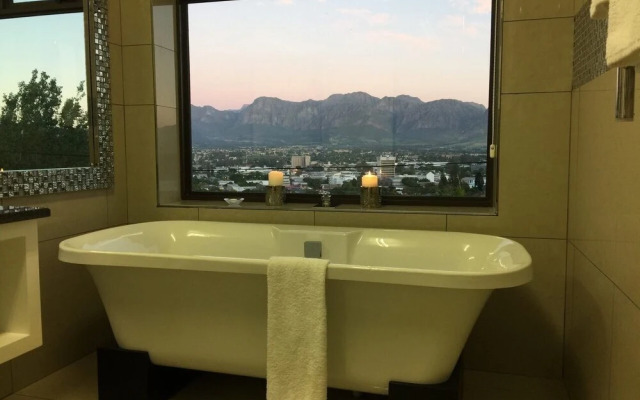 Beds@Paarl
