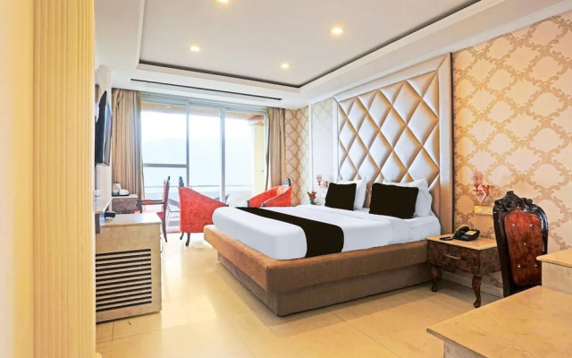 Stylish Room With Mesmerizing View Dharamshala