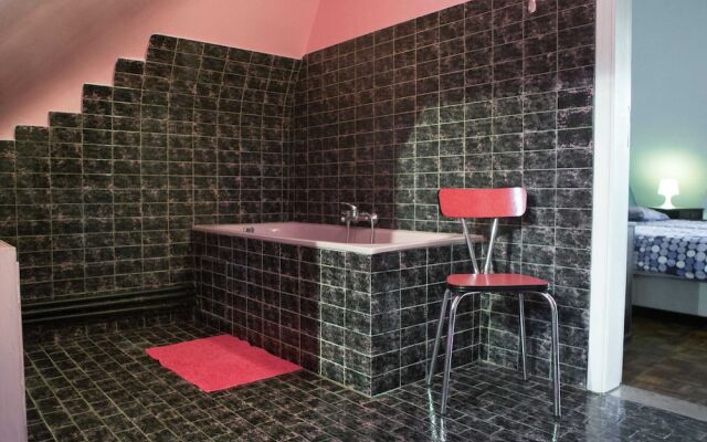 Westmalle Forest Garden Home