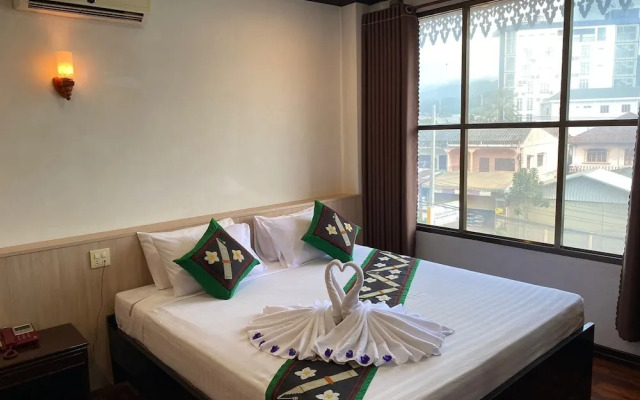 Anoulackkhenlao Hotel