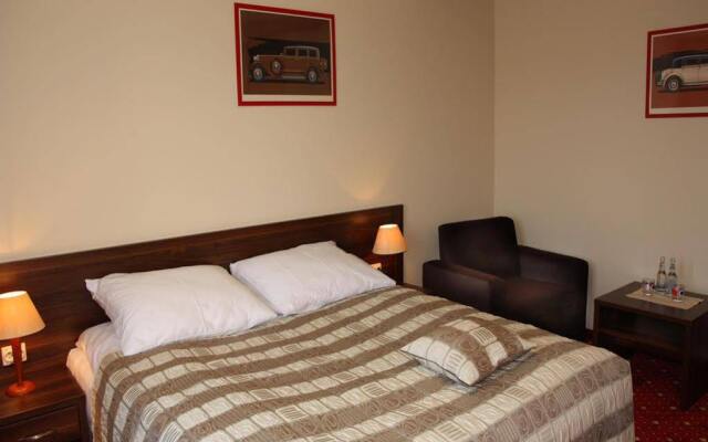 Отель Hotel i Restauracja Kochanów