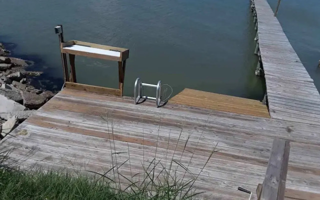 Pier Heaven 6031abc 9 Bedroom Home by RedAwning