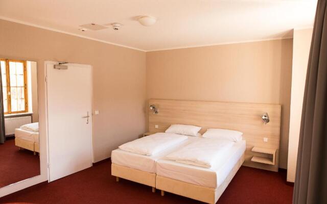 Rasthof & Motel Hermsdorfer Kreuz
