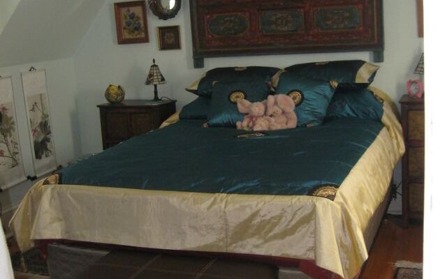 The Mermaids' Porch Bed and Breakfast