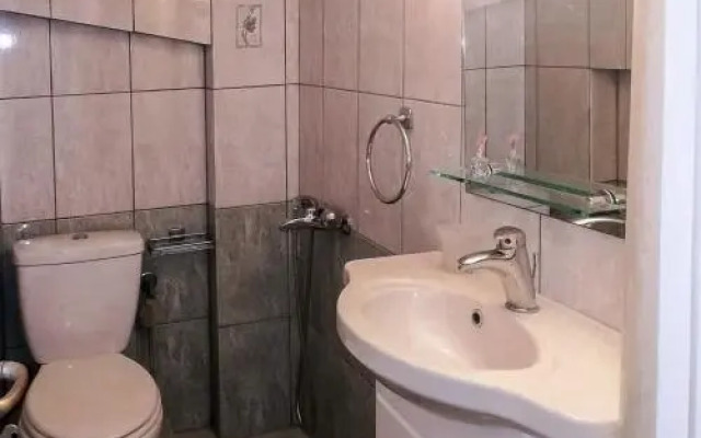 Eclectic Residence with Beach at the Doorstep