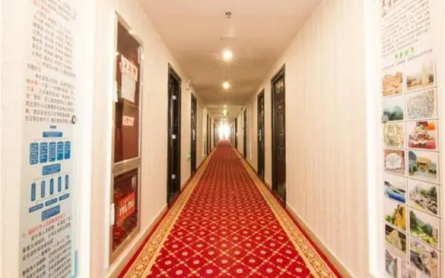 Yilv Sun Theme Hotel Railway Station Branch