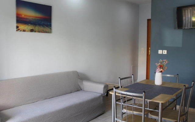 Village Drapanias Apartments