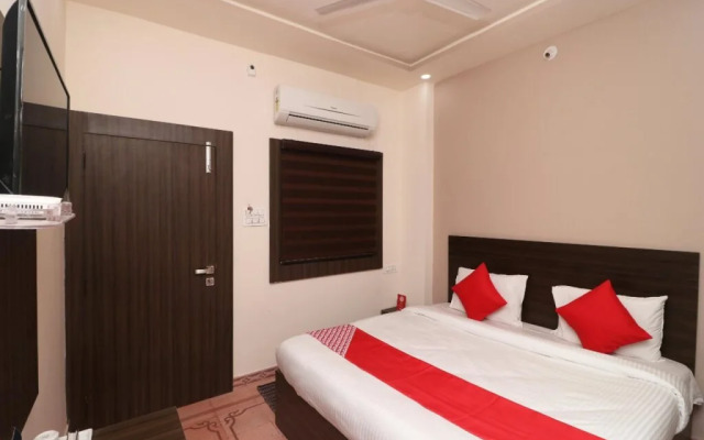 Hotel Royal Palace By OYO Rooms