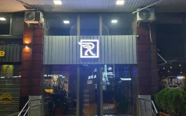 Rusel Hotel