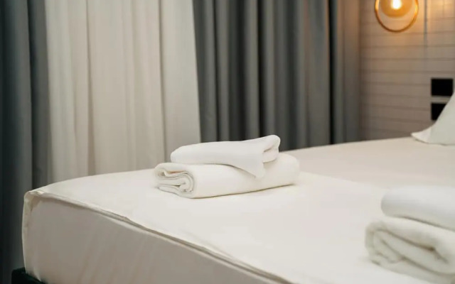 Diamar Suites