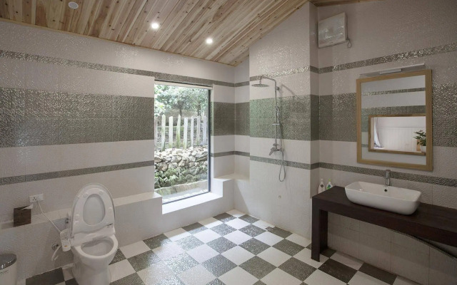 Zen Box House