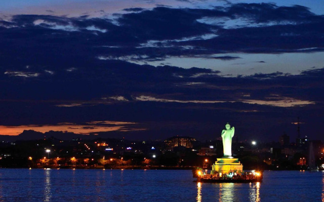 Katriya Hotel & Towers