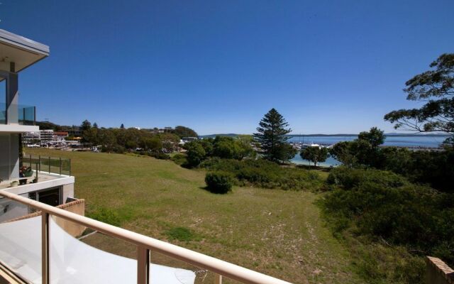 Dolphin Watch, 2/74 Magnus Street