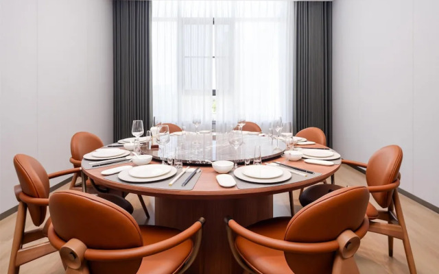 Hilton Garden Inn Xinyang East Railway Station