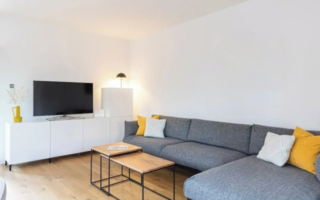 Olive Leaf - Ground Floor Apartment