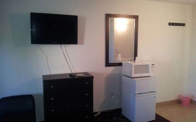 Americas Best Inn & Suites Niagara Falls