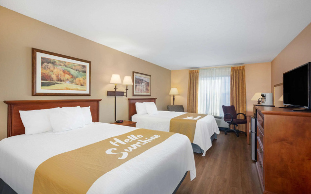 Days Inn & Suites by Wyndham Cuba