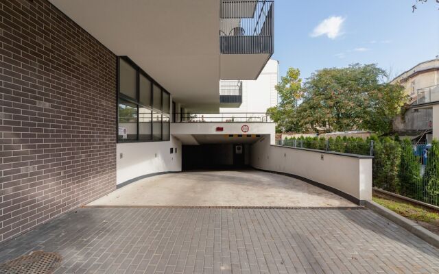 Riva Verona by Renters Prestige