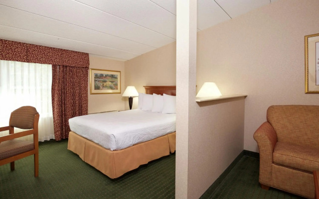 White River Inn and Suites