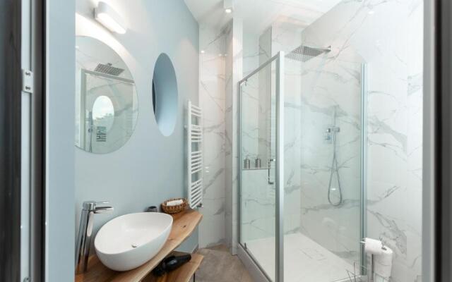 Metropole Apartments Royal Residence