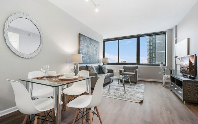 Bluebird Suites near PATH
