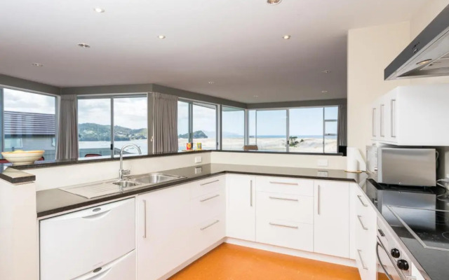 Roberts Retreat - Mangawhai Holiday Home