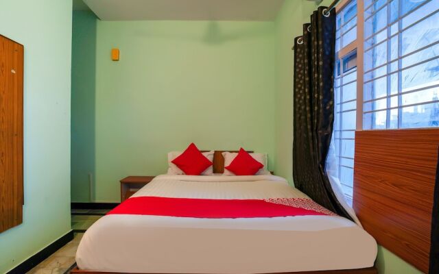 OYO 49253 Raja Residency