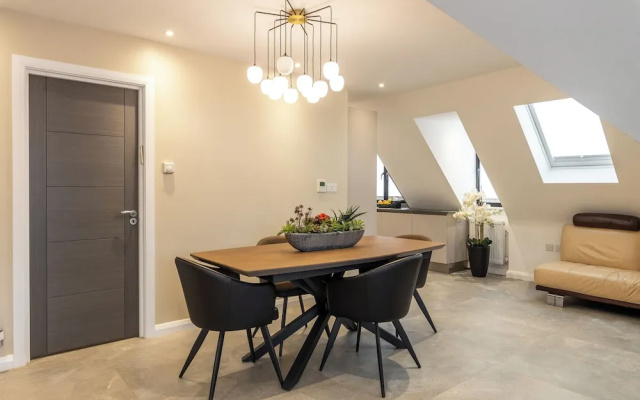 Apartment - Sleeps 4 & Free Parking