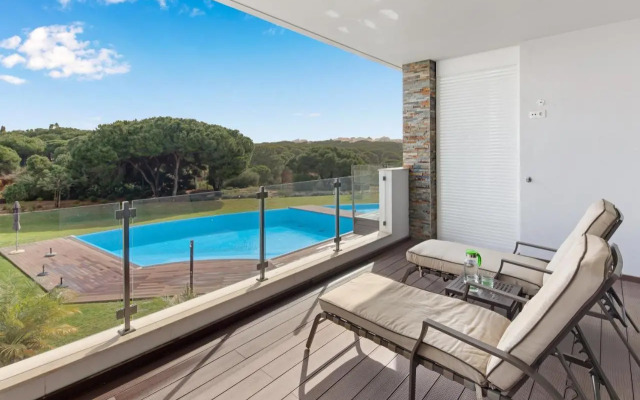 Luxurious T2 apartment, Olhos Dagua