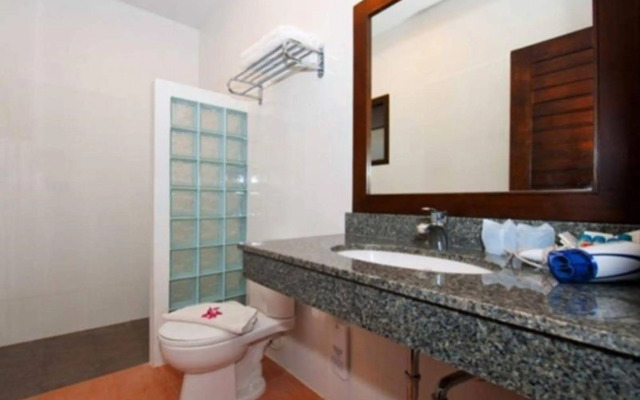 Kamala Beachfront Apartment