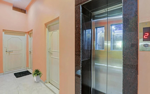 Oyo Flagship 92819 Hotel Surbhi G House