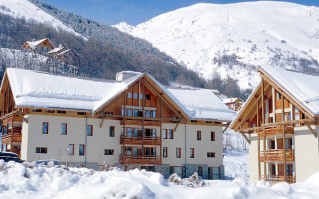 Studio In Valloire With Wonderful Mountain View Furnished Balcony And Wifi 1 Km From The Slopes