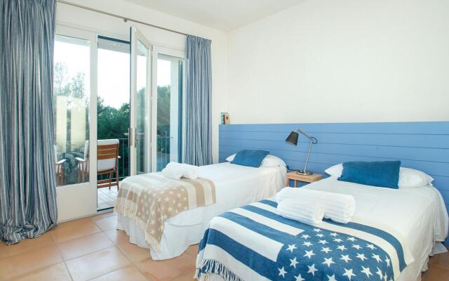 Magnificent house situated in Llafranc with a private pool