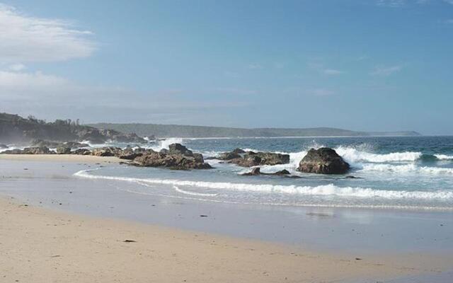 Spotted Gum Retreat at Mystery Bay