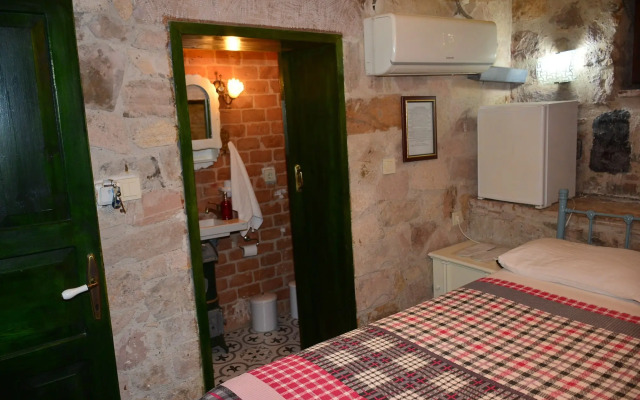Cunda Zehra Teyzenin Evi