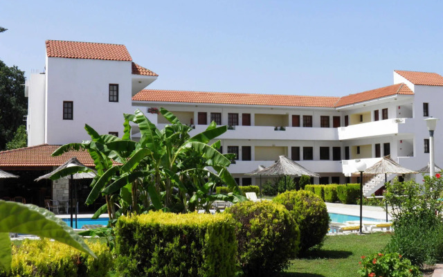 Theatraki Apartments
