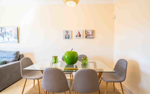 Infinity Sky - Premium Apartment