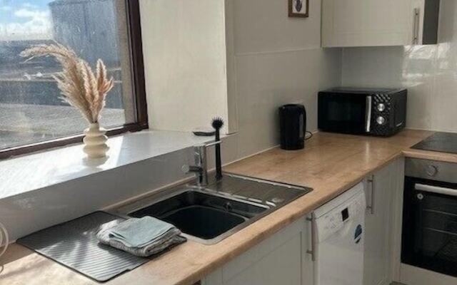 Newly Renovated 2-bed Apartment in Peterhead