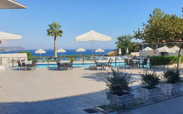 Karavados Beach